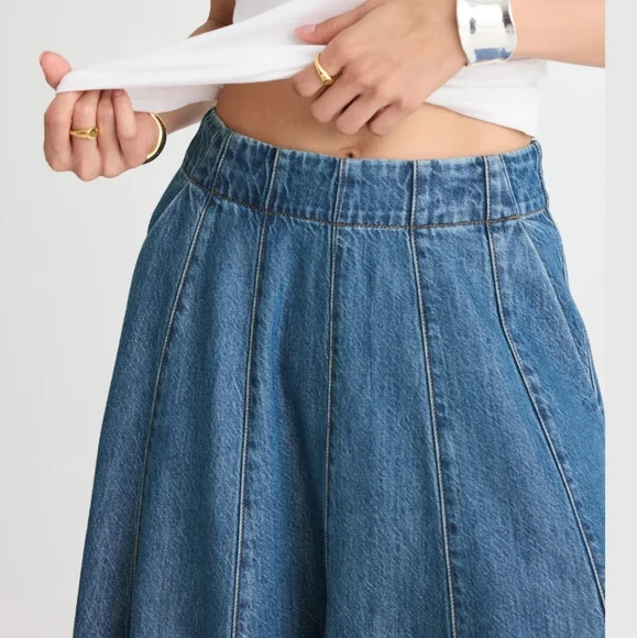 Madewell Flared Denim Midi Skirt: Airy Denim Edition Size 23 / XXS NWT - Picture 4 of 12